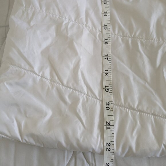 Swiss Tech Skirt Women's Size Small (4-6) White Puffer Quilted Skirt - Picture 13 of 13